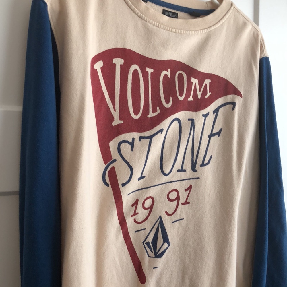 Volcom Sweater Size Small - image 2